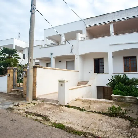 Casa Arianna, A Few Steps From The Sea Marina di Mancaversa