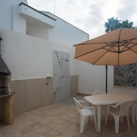 Casa Arianna, A Few Steps From The Sea Feriehus