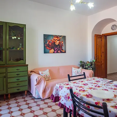 Casa Arianna, A Few Steps From The Sea